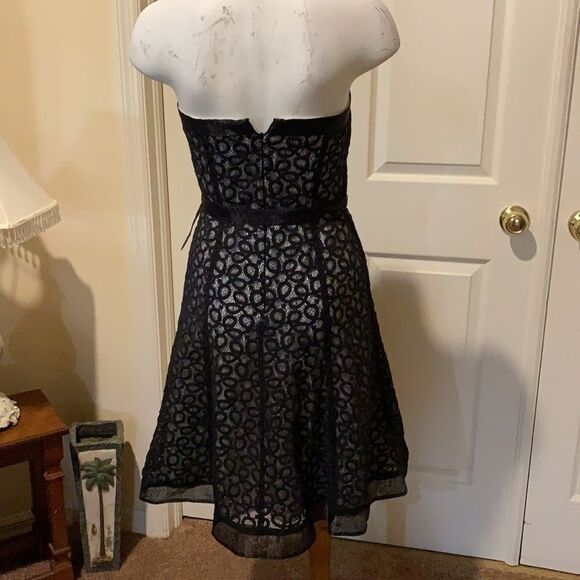 WHBM lace dress - Picture 5 of 13